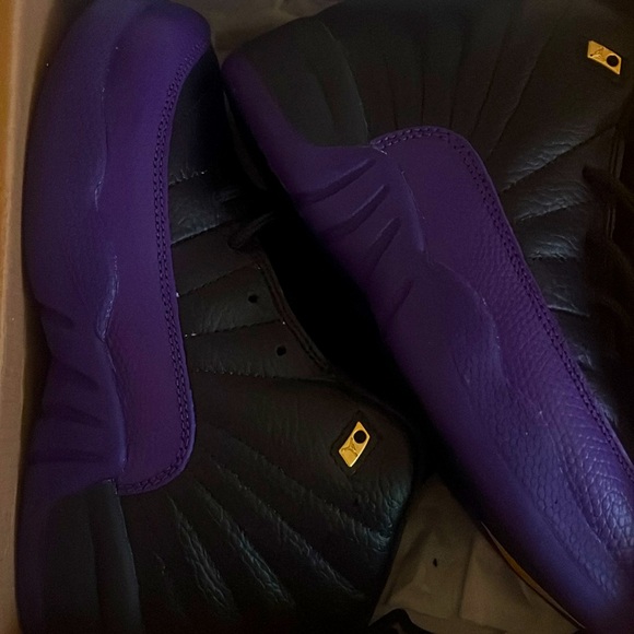 Jordan 12 - Picture 1 of 1